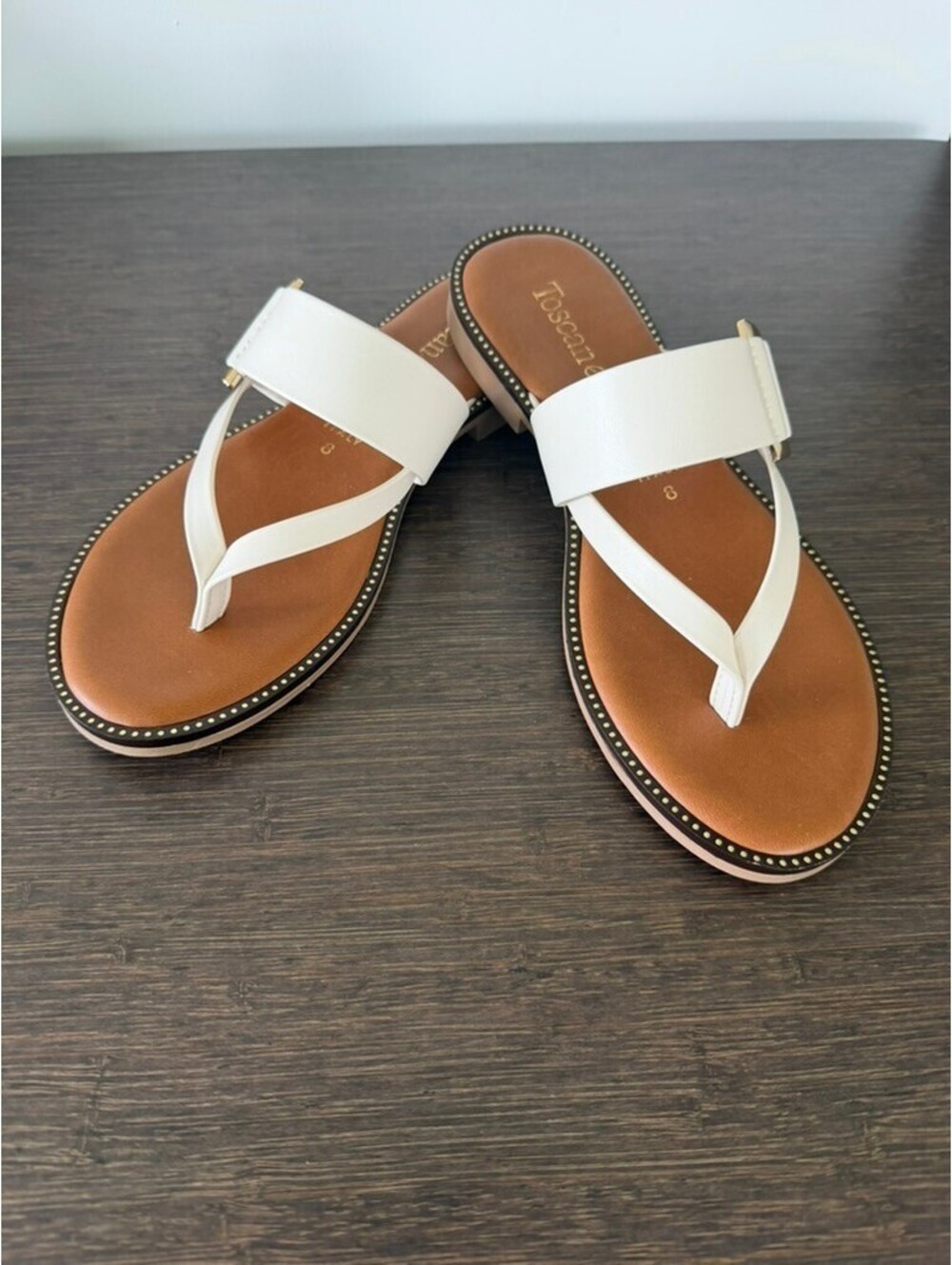Women's Toscanella Size 8 Sandals